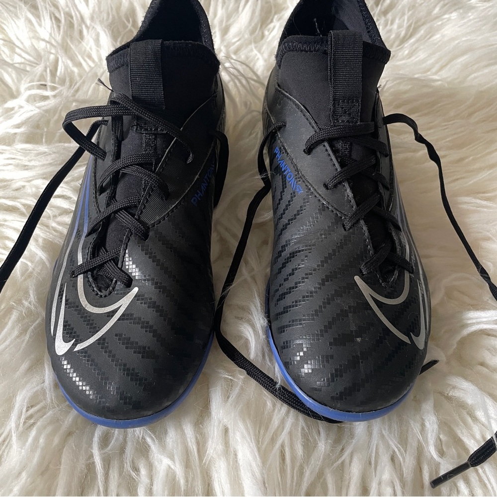Nike Phantom Cleats
